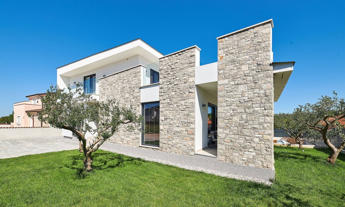 Kastel Villa | VILLA DOLCEA · Stylish villa with a private pool near Umag