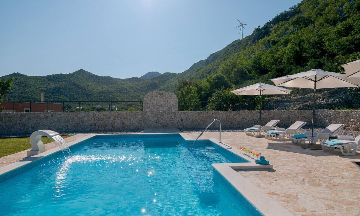 Seoca House | Villa Elin with big, private pool in Seoca