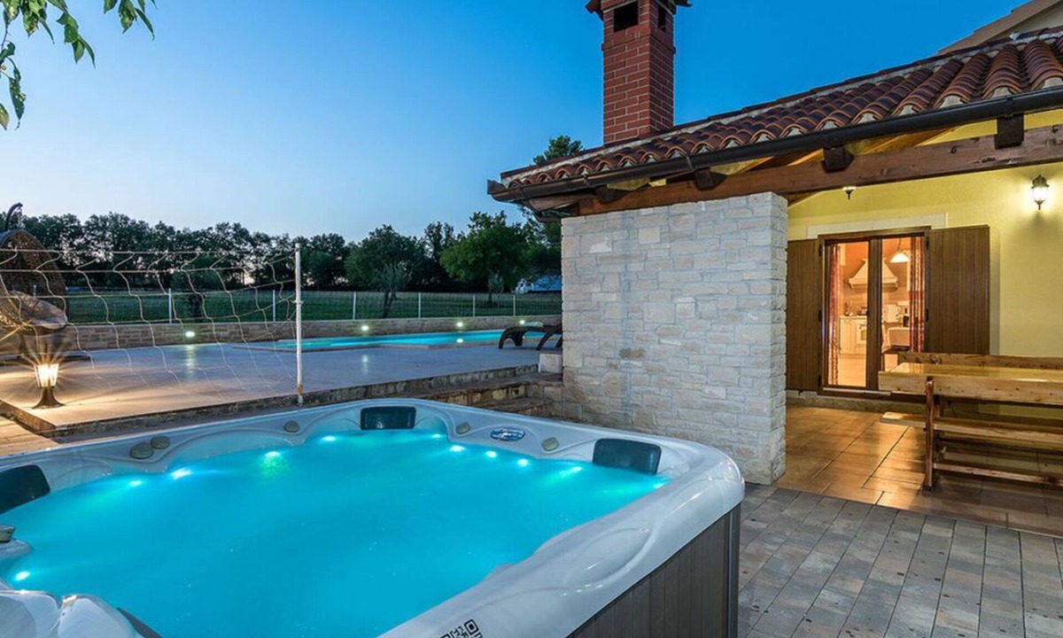 Rebici Villa | Villa Emanuel Comfortable holiday residence