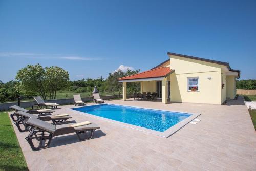 Filipana Villa | Villa Fiorina