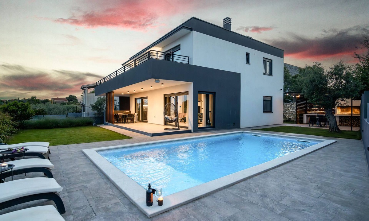 Krnica Villa | Villa Kali near Pula for 8 people with fitness & sea view - pet friendly