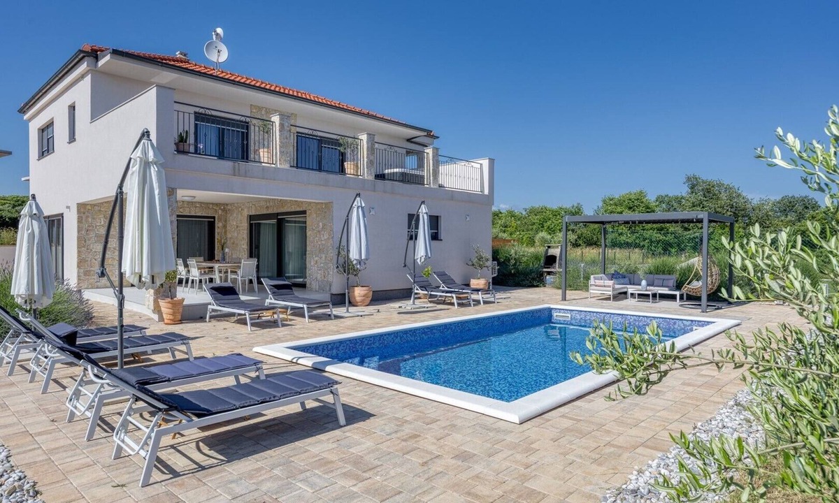 Krnica Villa | Villa Klementina - Private Pool and Whirlpool