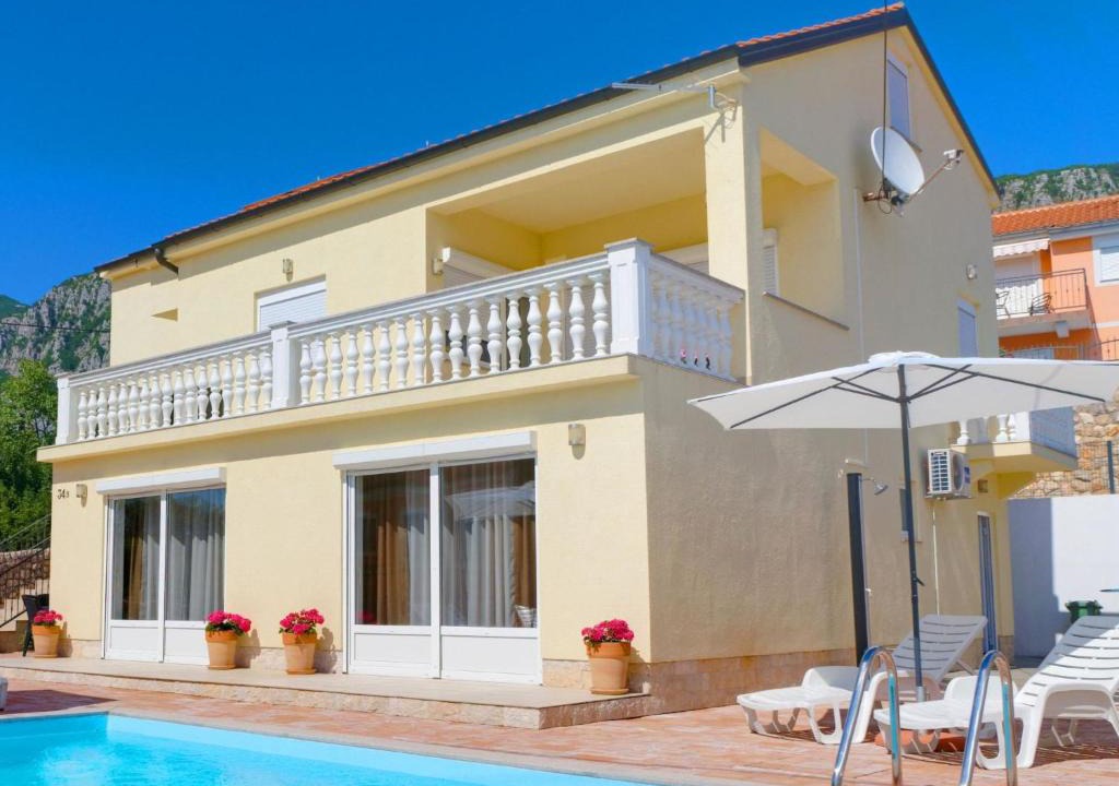 Grizane Villa | Villa Kuca Ujdenica by Interhome