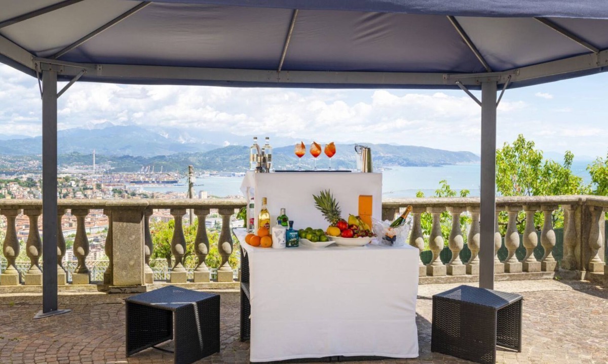 La Spezia Villa | [Villa le Palme] Pool & Garden