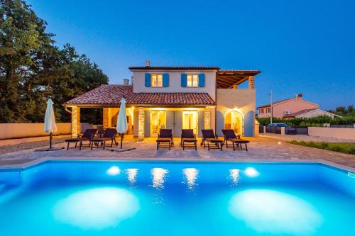 Belavici Villa | Villa Leticia
