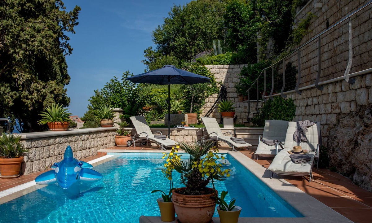 Dubrovnik House | Villa Luca close to downtown Dubrovnik with a private pool and great views