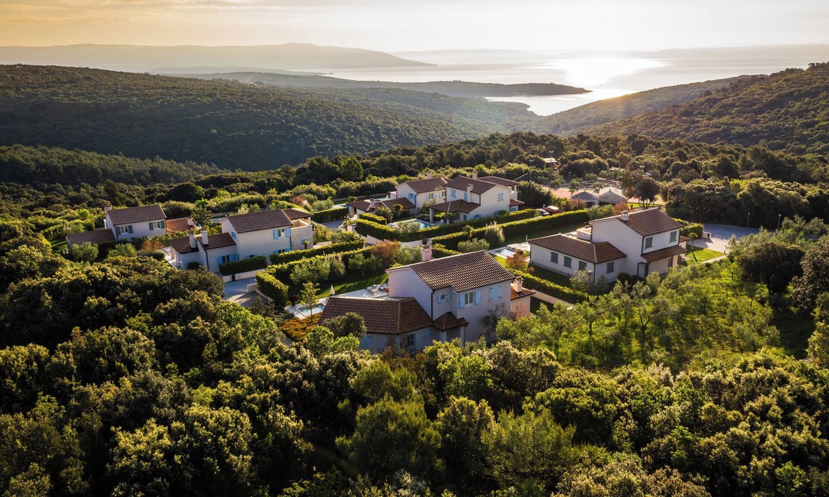Kavran Villa | Villa Luna - 4 bedrooms with private pool and kids pool