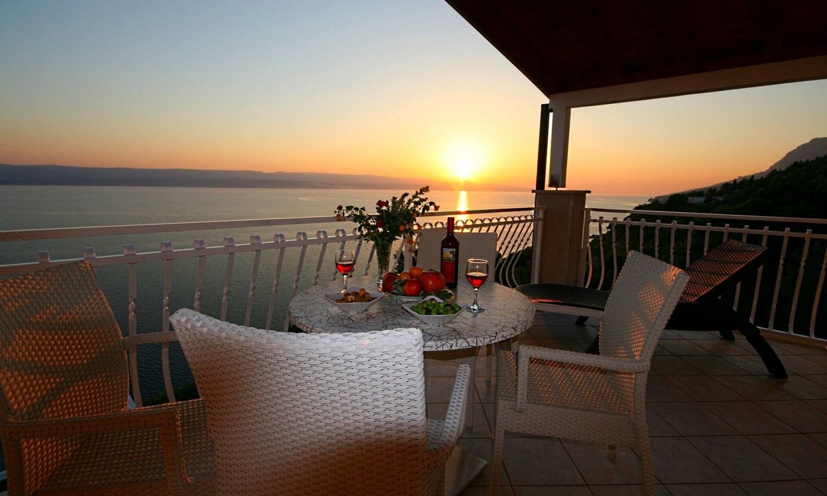 Marusici Apartment | Villa Mandolina situated just over Private beach and with best sea view