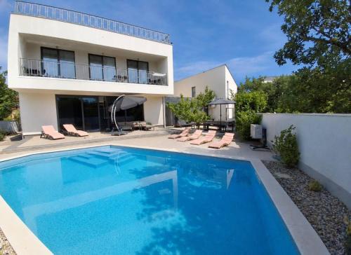 Smrika Villa | Villa Martina Bellevue