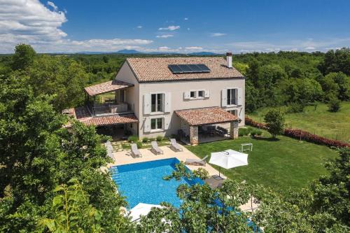 Butkovici Villa | Villa MyKoltrina in Central Istria for 10 persons with with wellness & 72 m2 large pool