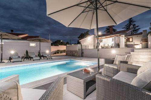 Divsici Villa | Villa Paola