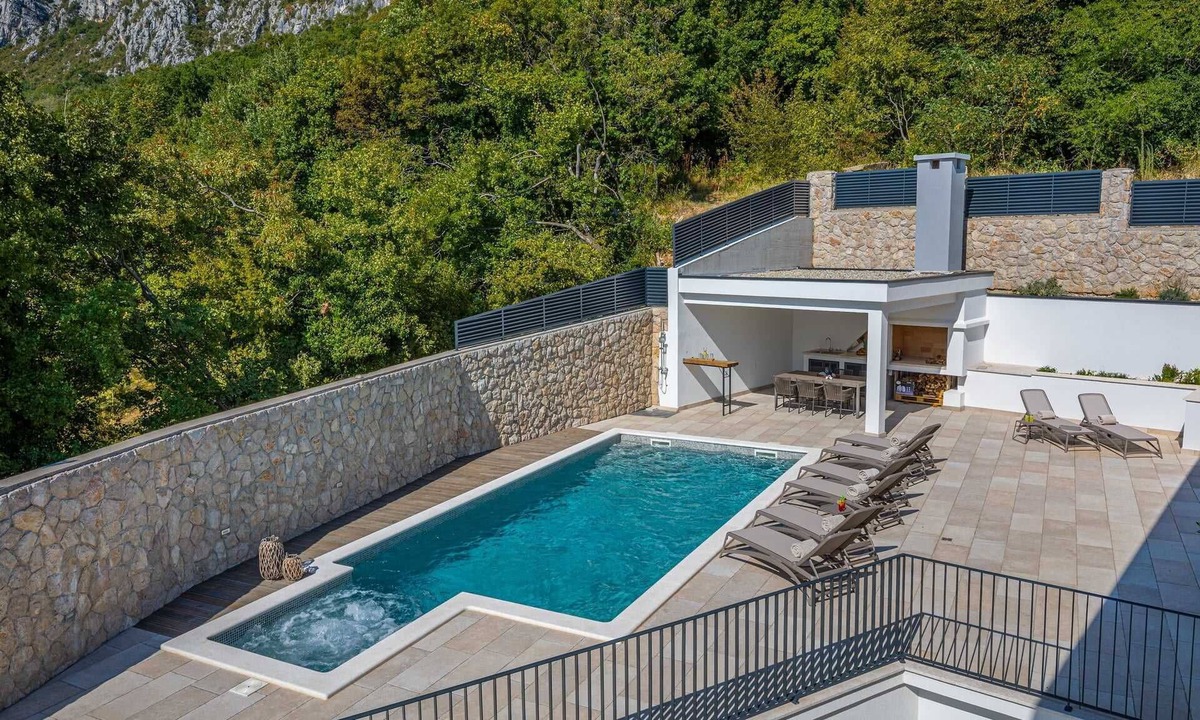 Bribir Villa | Villa Pietra Azzura with Pool