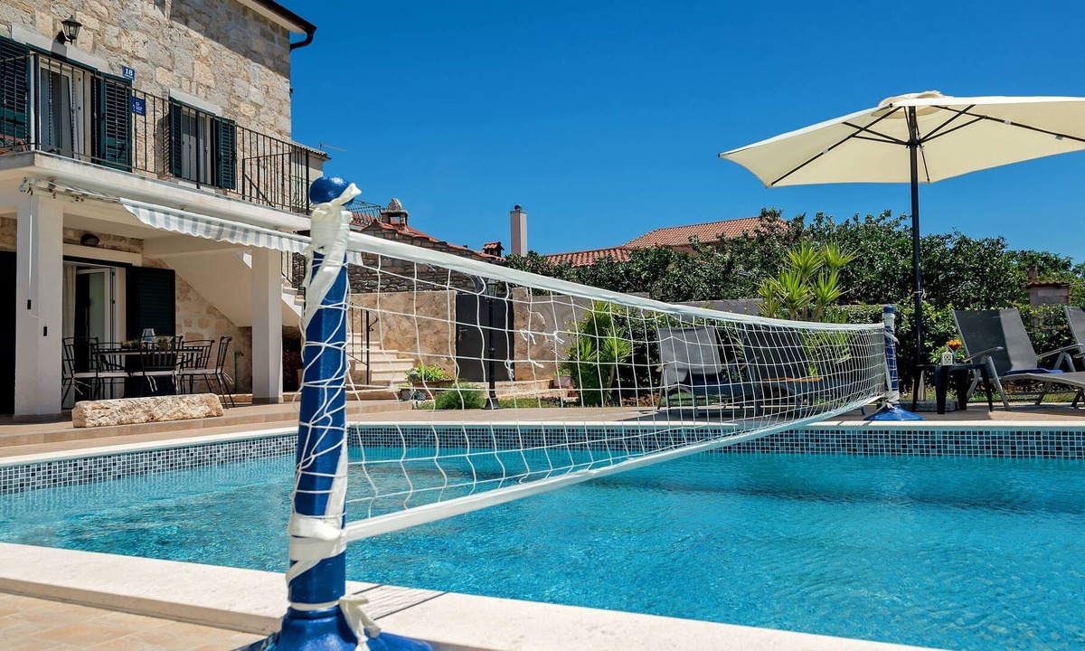 Donje Selo House | Villa Romantic (V2441-K1) - Grohote