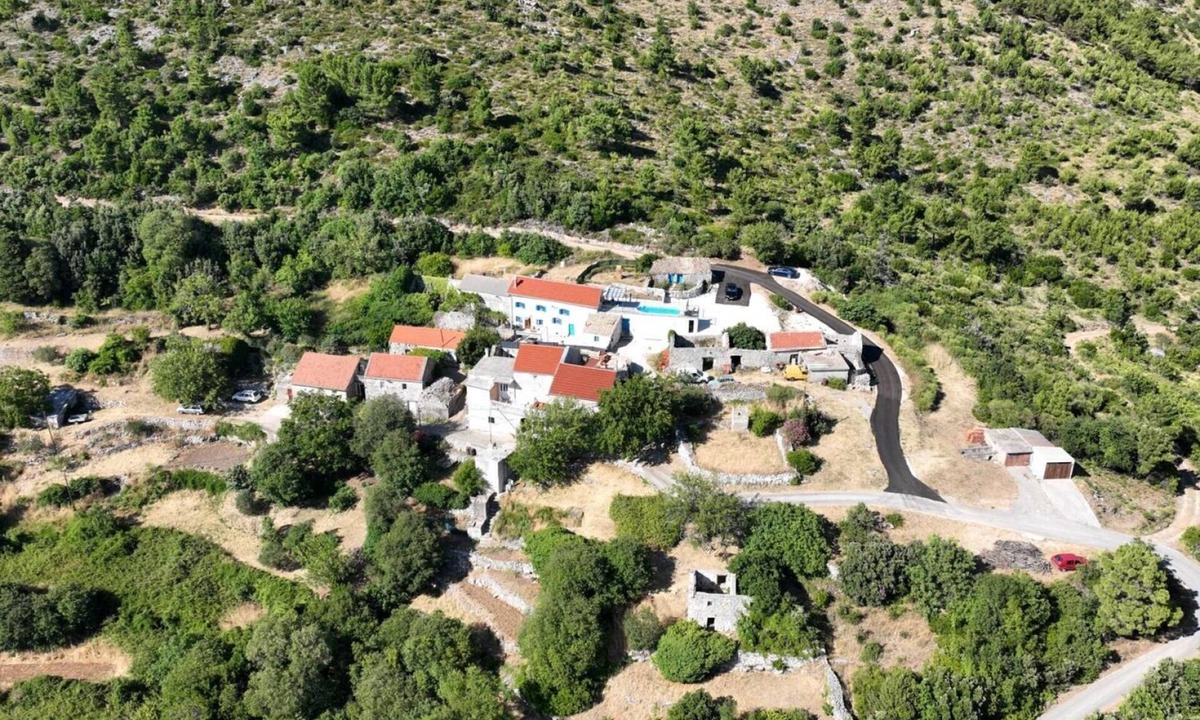 Dancanje Villa | Villa Sorelle by Villas Guide