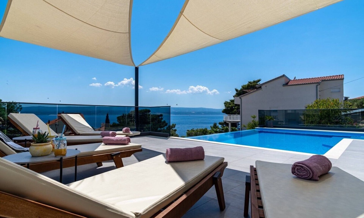 Medici Villa | Villa Soriano with heated pool & sea view, 130m from sea, 8 persons max