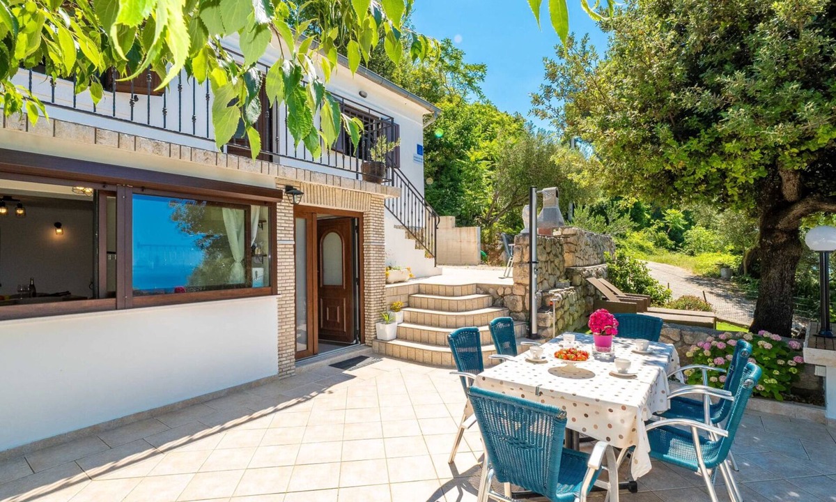 Mundanije Villa | Villa Stari Dvori by Villas Guide