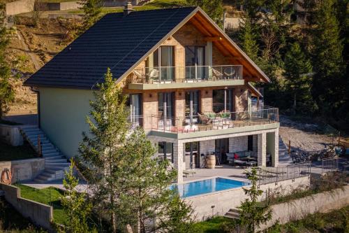 Ravna Gora Villa | Villa Stella Verde - Wellness Villa with a swimming pool, hot tub and sauna