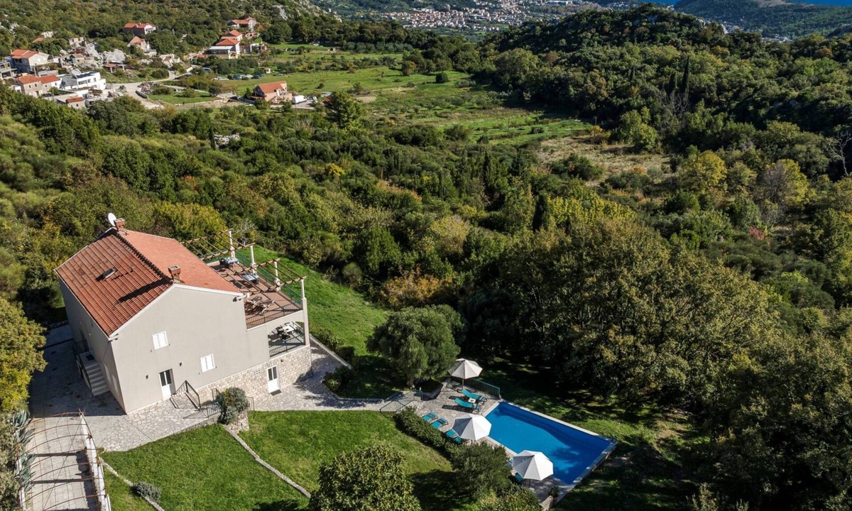 Gornji Brgat Villa | Villa Sunrise by Villas Guide