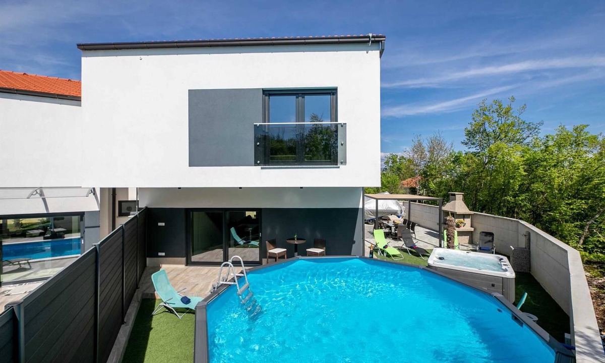 Dobrinj Villa | Villa Veroniq with a Pool & Jacuzzi