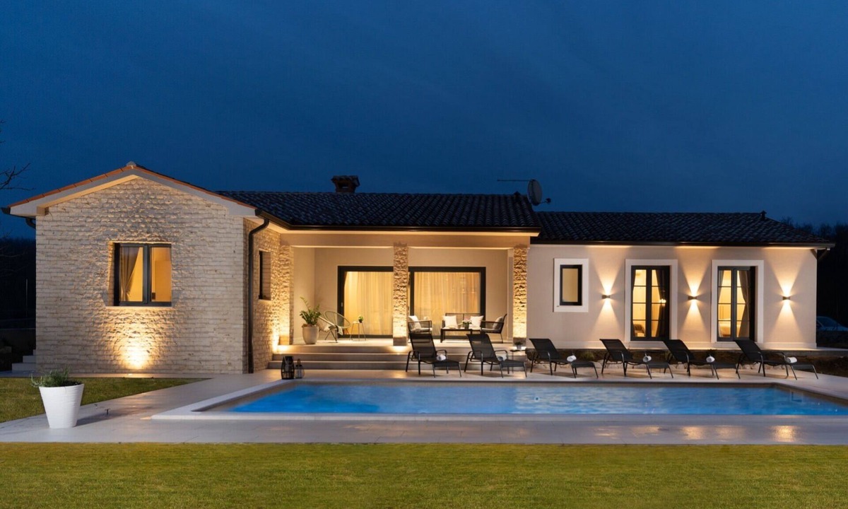 Kapelica Villa | Villa with pool for 8 on the east coast of Istria