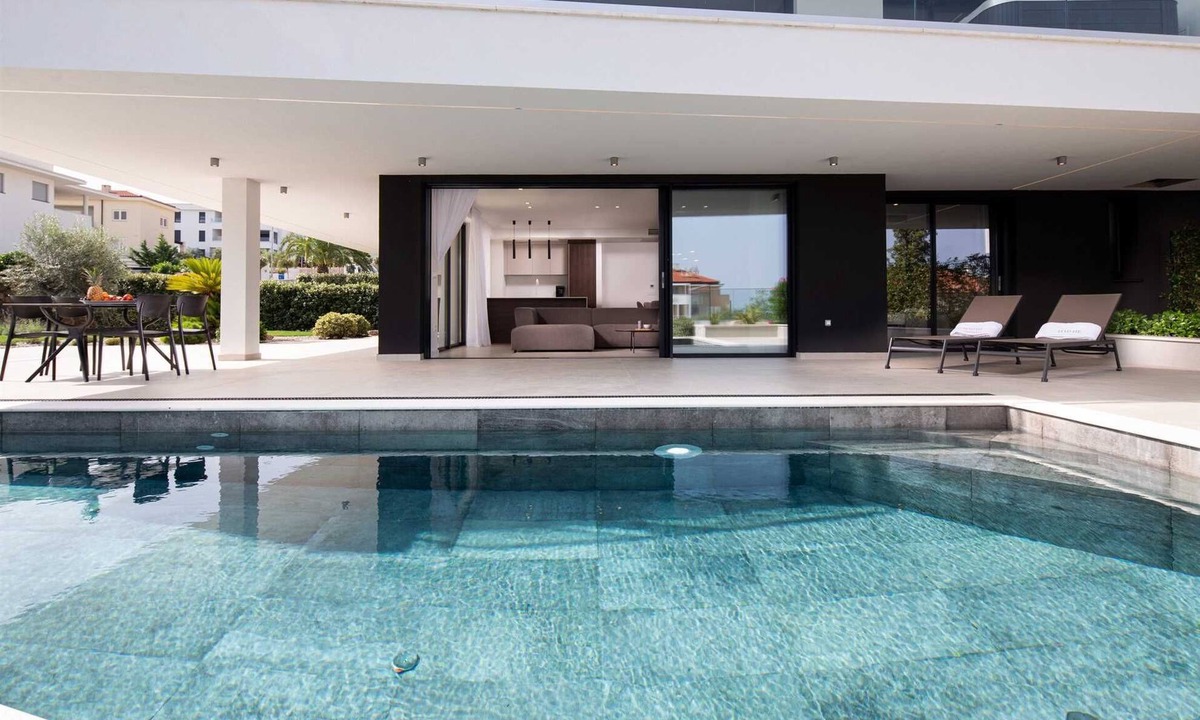 Zidarici Apartment | Villas Azimut – Superior Apartment with Pool, Terrace and Stunning Sea View