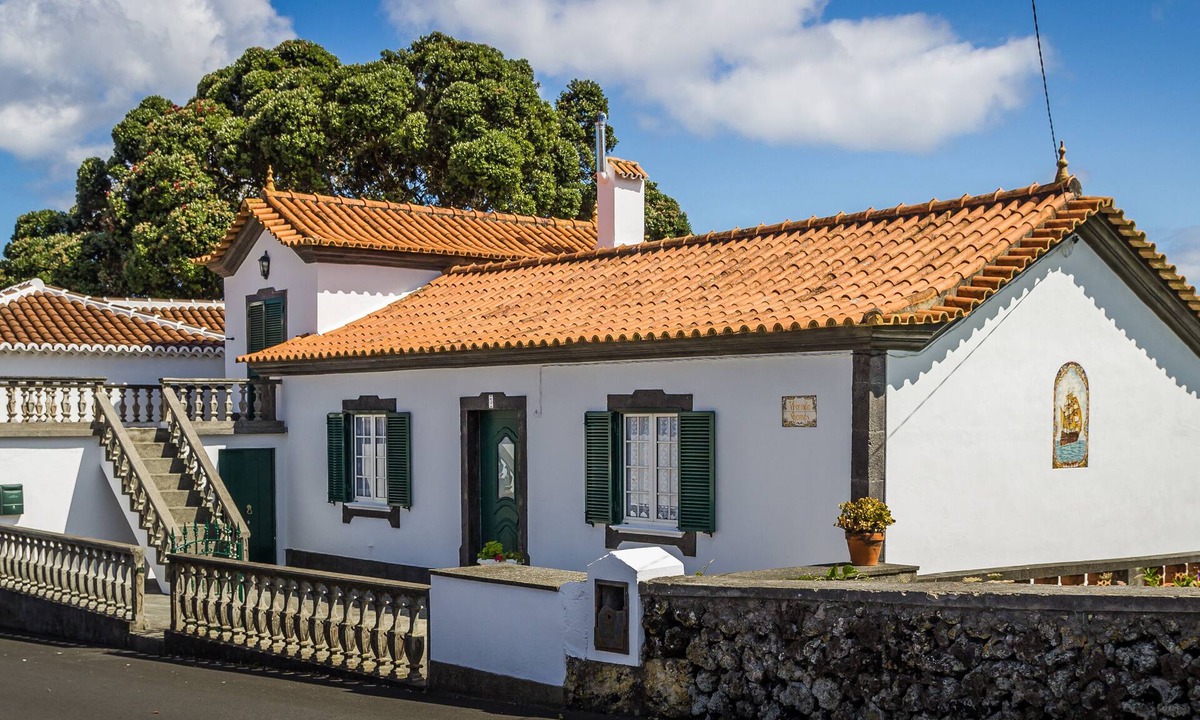 Praia da Vitoria Cottage | Vivenda Gomes (AL) - Traditional and comfortable house by the sea
