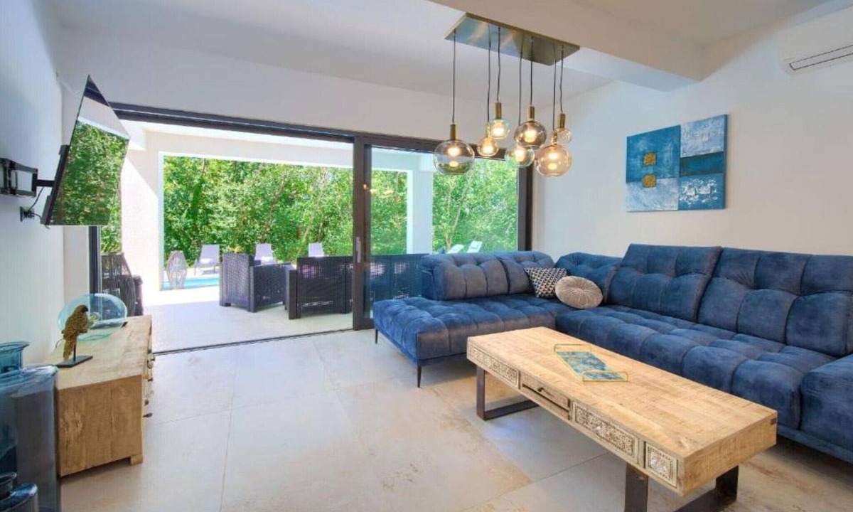 Crikvenica Villa | Wellness Villa- Four Bedroom Villa with Swimming pool