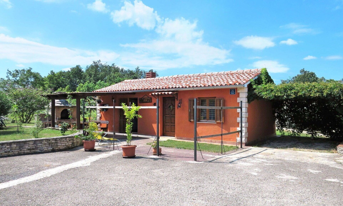 Kozljani House | Wonderful private villa for 4 guests with WIFI, A/C, TV, terrace and pets allowed