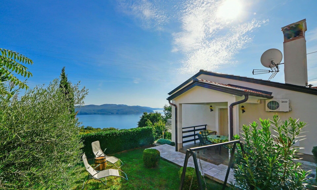 Zagore House | Wonderful villa for 2 people with A/C, WIFI, TV and terrace