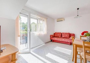 1 Bedroom Nice Apartment In Marsici