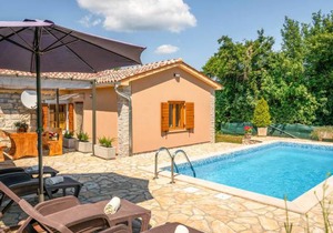 2 bedroom accommodation in Labin