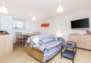 2 bedroom accommodation in Lovran