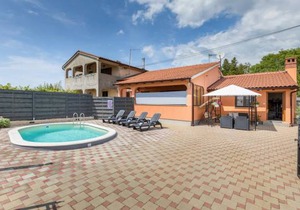 2 bedroom accommodation in Vodnjan