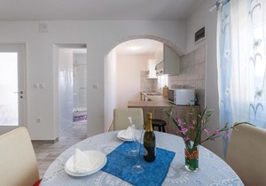 2 bedroom accommodation in Peruski