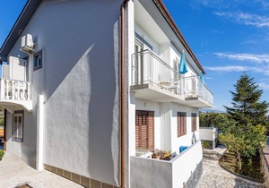 2 bedroom accommodation in Rab
