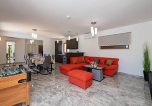 3 bedroom accommodation in Paradiz