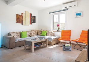 3 bedroom accommodation in Peruski