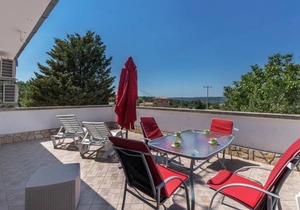 4 bedroom accommodation in Labin