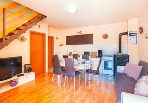 4 bedroom accommodation in Kucice
