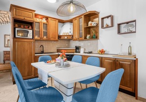 4 bedroom awesome home in Vlasici - Krsan