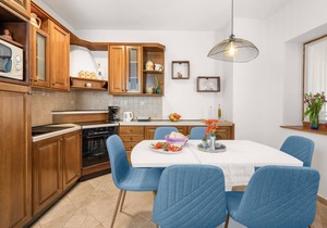 4 bedroom awesome home in Vlasici - Krsan