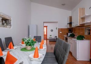 4 bedroom lovely home in Hrboki
