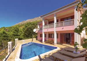 Amazing home in Lokva Rogoznica