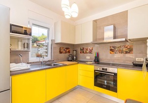 Amazing home in Pula with WiFi