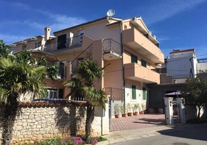 Apartment Petar - 150m from the city center: A3(3+1)-balkon - Vodice, Riviera Sibenik, Croatia