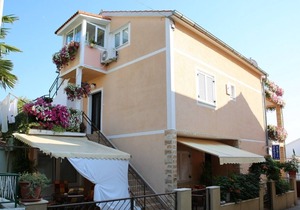 Apartment Zdenka - cosy apartments for 2-3 person: A1B(2+1) - Vodice, Riviera Sibenik, Croatia