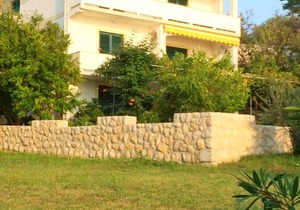 Apartments Bruna, (8234), Rab, hr