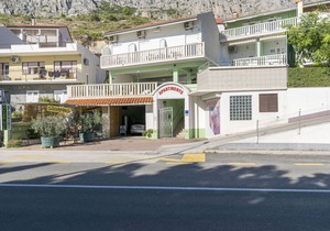 Apartments Mirko (57381-A6) - Lokva Rogoznica