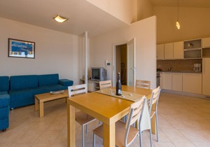 Apartments Villa Vanda (62633-A8) - Selce (Crikvenica)