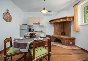 Beach front apartment in Rabac with WiFi